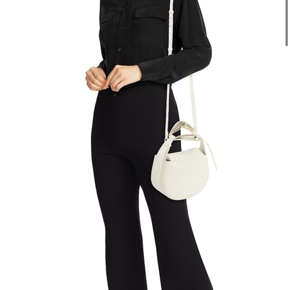 ✨ CHLOE kiss Leather Crossbody Bag - Picture 3 of 16